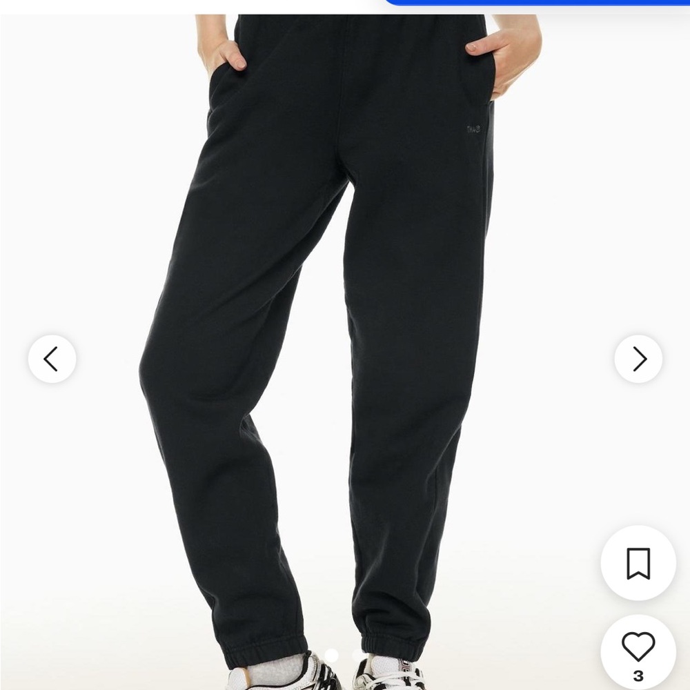 Aritizia TNA Black Fleece Boyfriend Sweatpant - NEVER WORN!